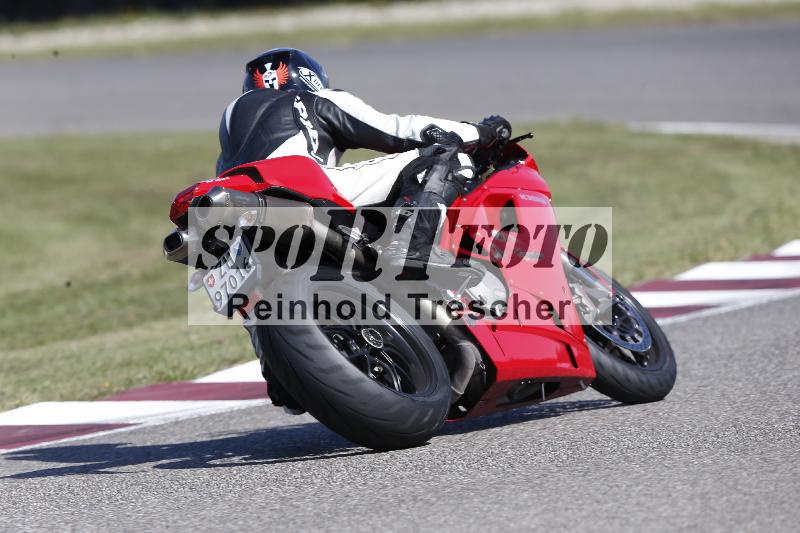 Archiv-2025/49 26.08.2025 Cornu Master School ADR/blau-bleu/5